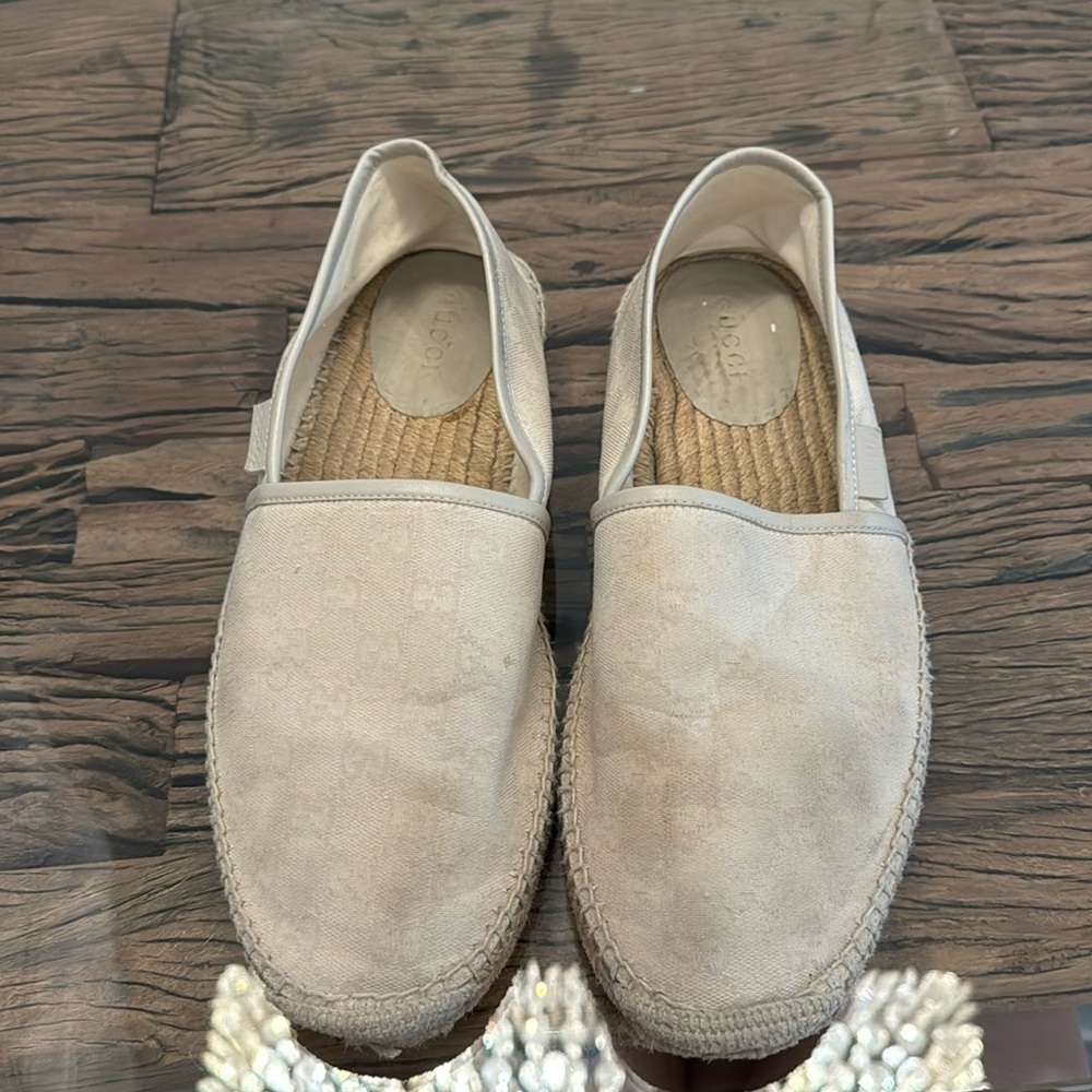Gucci espadrilles. Size us 10